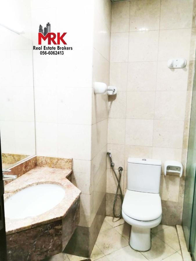 Studio Apartment Dubai Bagian luar foto